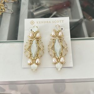 Kendra Scott Genevieve Statement earrings NEW